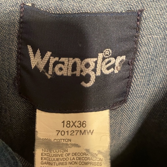 Wrangler size 18x36 Western Jean style button down shirt - Picture 3 of 8